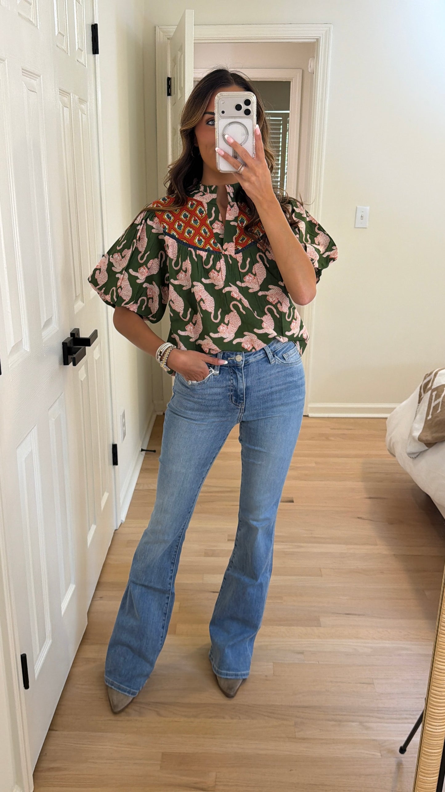 Vervet Classic Flare Jeans