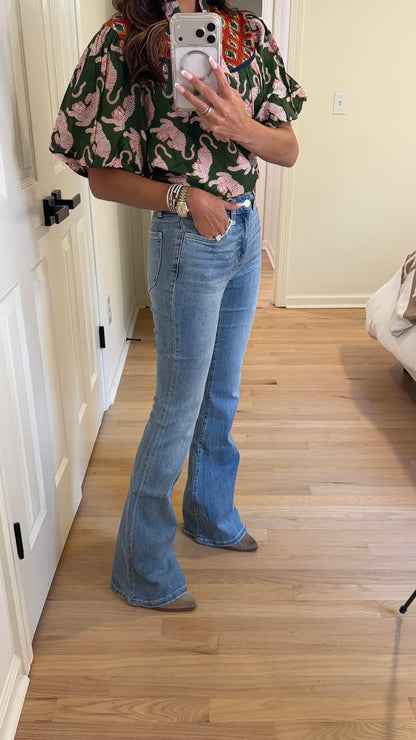Vervet Classic Flare Jeans